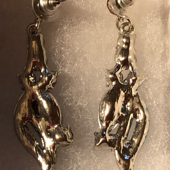 HAMER Painting Crystal Statement Charm Earrings - Picture 6 of 8